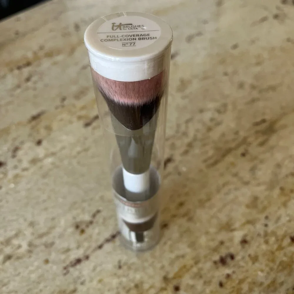 IT Cosmetics Special Edition airbrush Full Coverage Complexion Brush #77 NWT